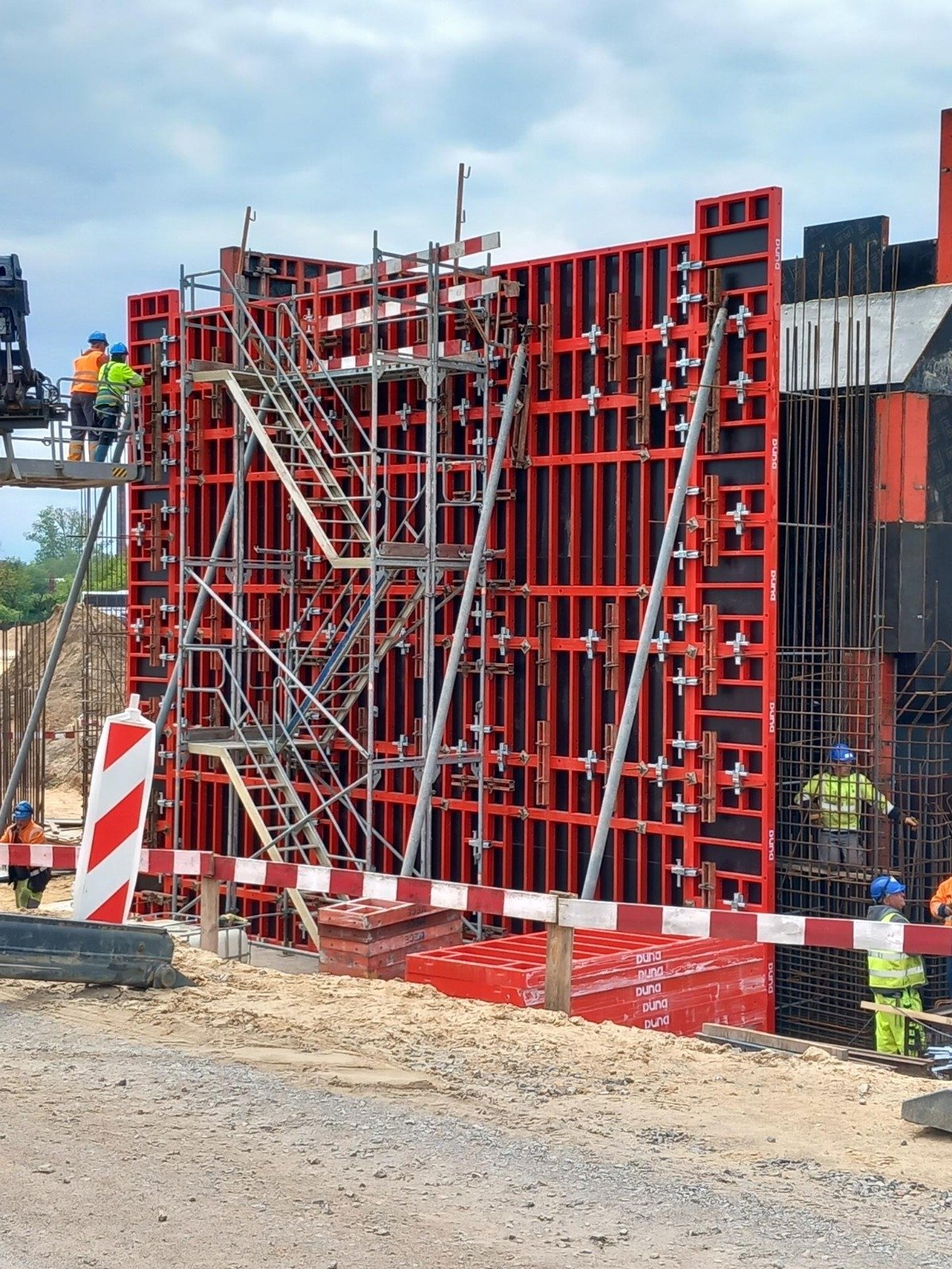 Concrete wall formwork system assembled for a large infrastructure project.