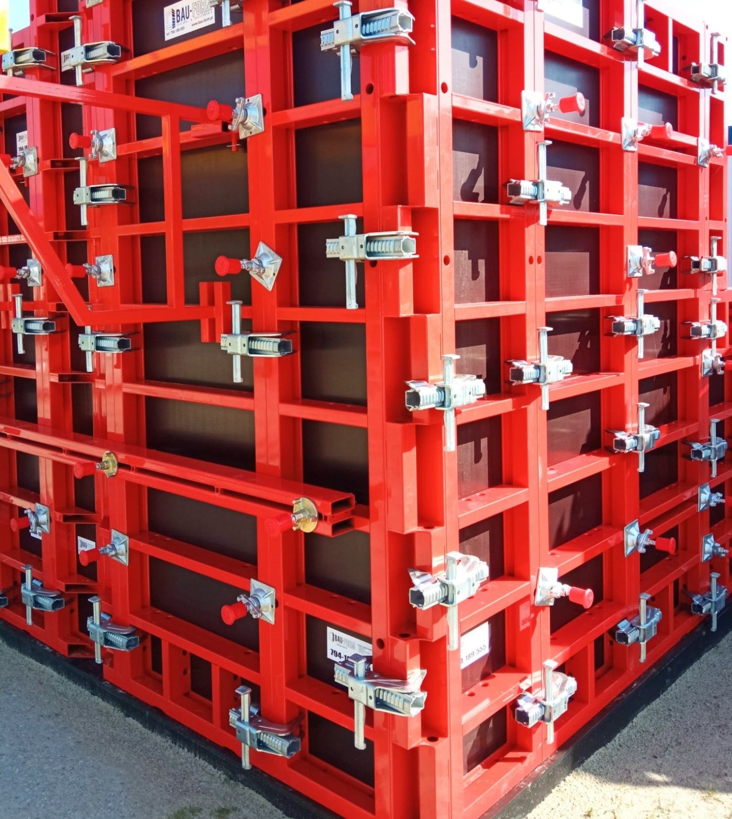 Modular wall formwork system installed on a reinforced concrete construction project.